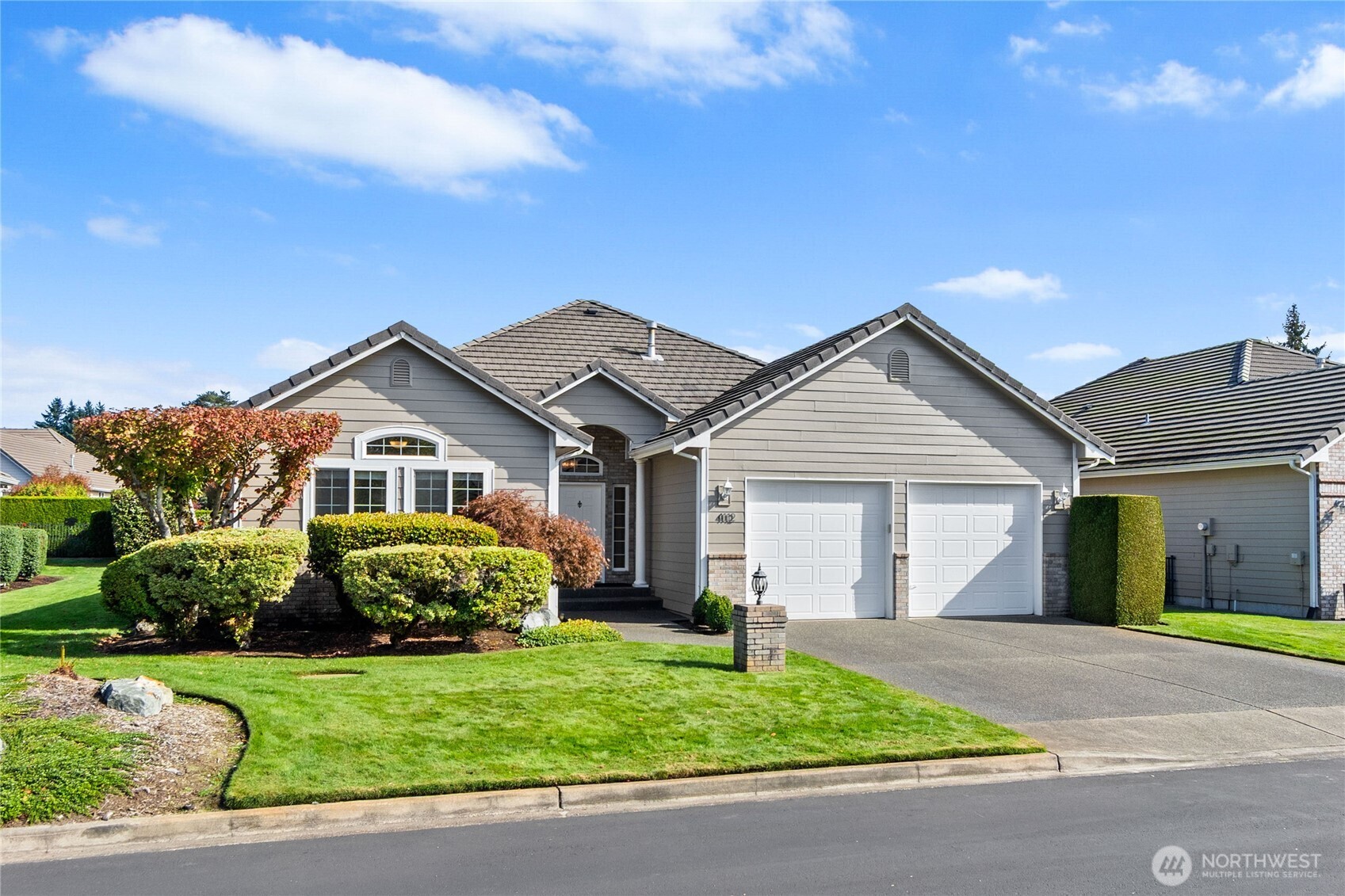 4112 Stonehaven Lane SE