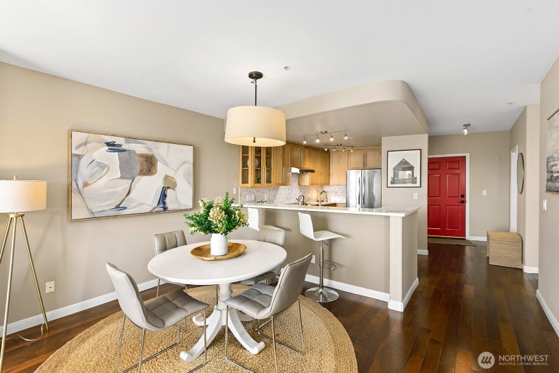 3221 Avalon Way SW 311