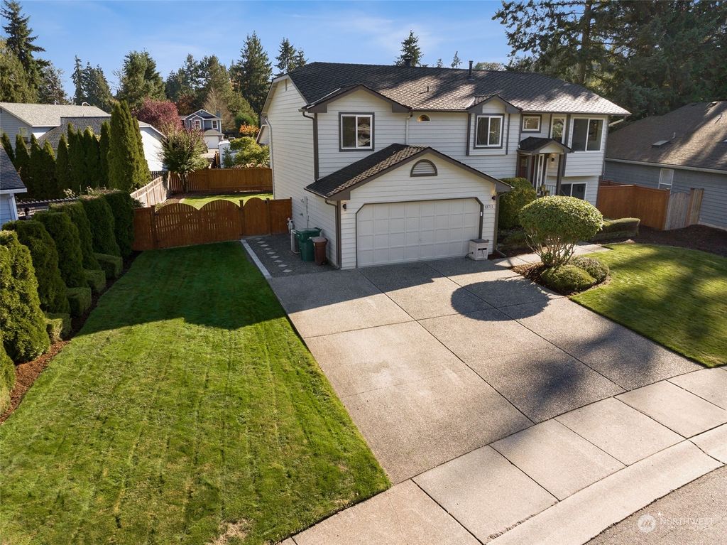 Photo of 13711 55th Drive SE, Everett, WA 98208 (MLS # 2177111)