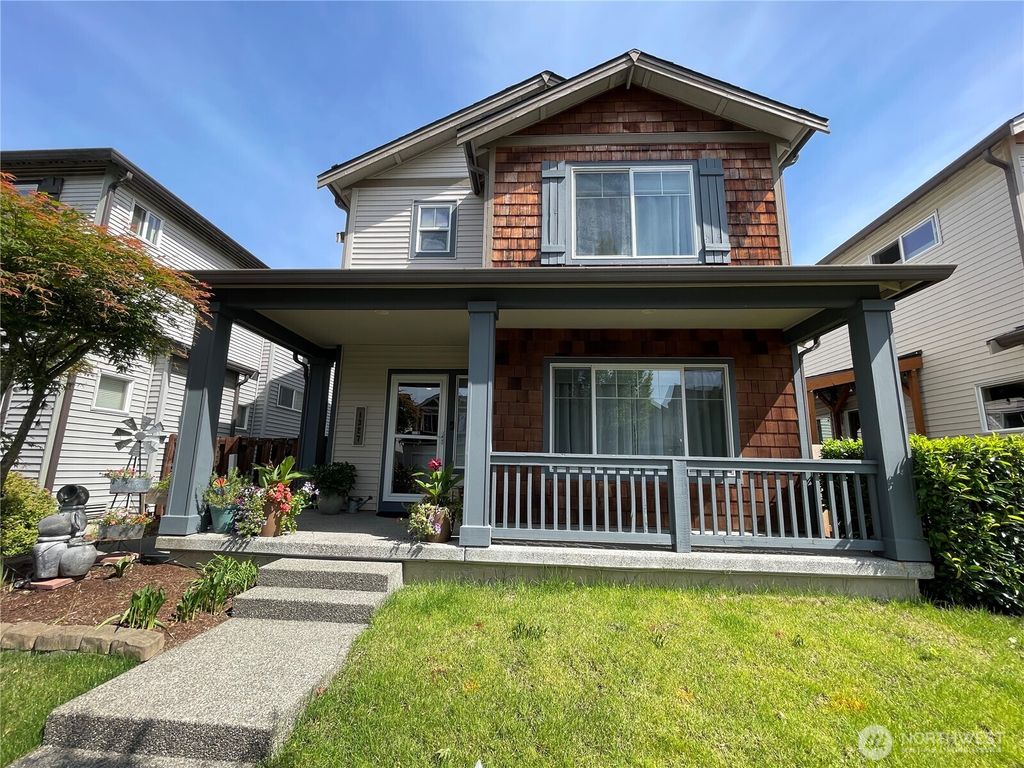 Photo of 1327 42nd St NE ST, Auburn, WA 98002 (MLS # 2539900)