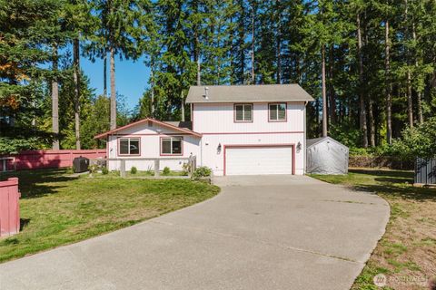 Photo of 70 Tahuyeh Drive W, Bremerton, WA 98312 (MLS # 2558397)