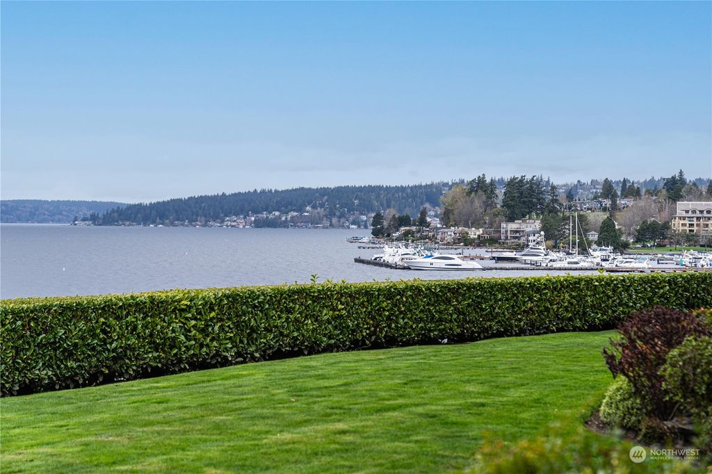 Photo of 725 1st Street S #101, Kirkland, WA 98033 (MLS # 2215151)