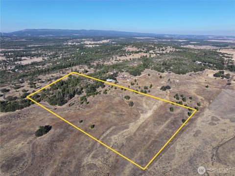 Photo of 1 XXX Cornerstone Lane, Goldendale, WA 98620 (MLS # 2440810)