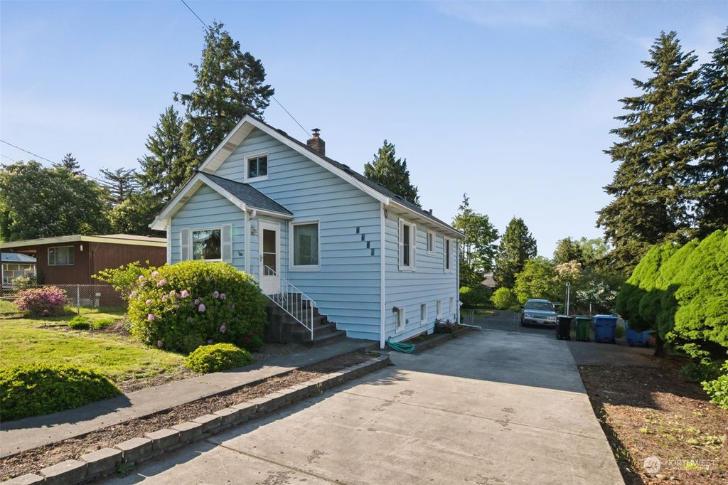 Photo of 5330 S Avon Street, Seattle, WA 98178 (MLS # 2238968)
