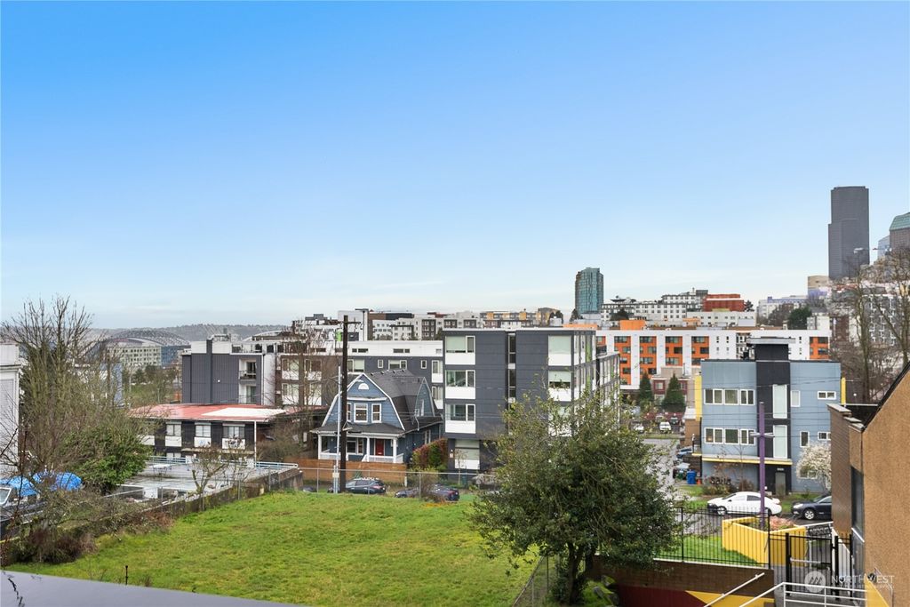 Photo of 127 16th Avenue, Seattle, WA 98122 (MLS # 2196529)