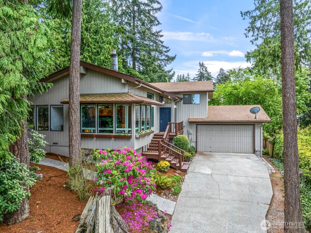 Photo of 8019 48th Place W, Mukilteo, WA 98275 (MLS # 2386361)