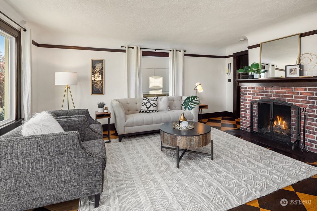 Photo of 3835 33rd Avenue SW, Seattle, WA 98126 (MLS # 2209924)