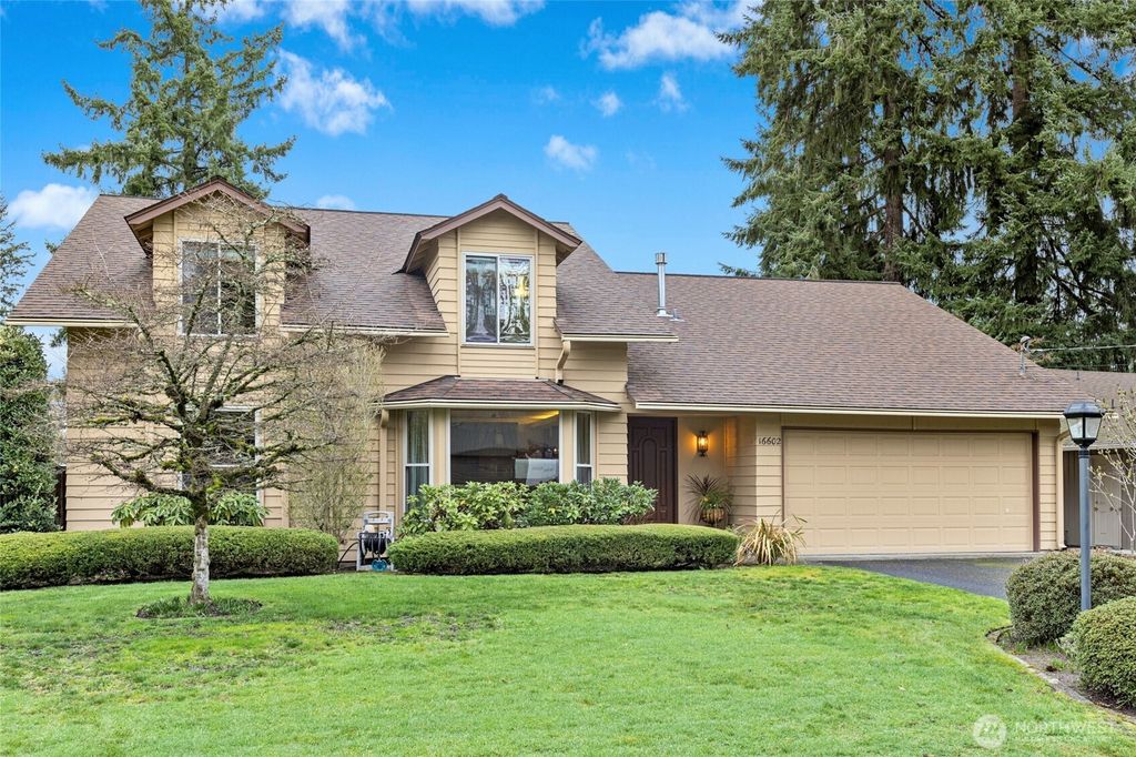 Photo of 16602 NE 18th Street, Bellevue, WA 98008 (MLS # 2480368)