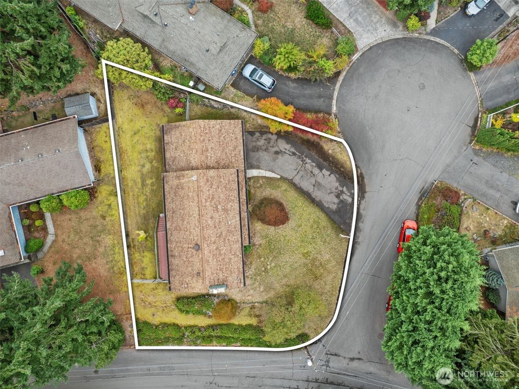 Photo of 15322 NE 7th Place, Bellevue, WA 98007 (MLS # 2443993)