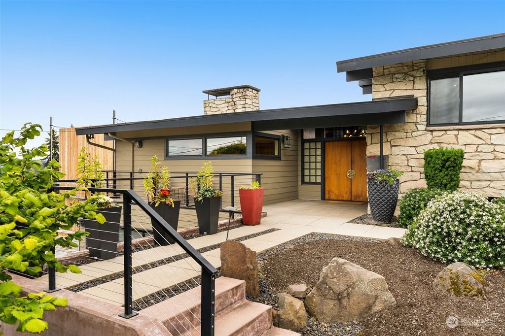 Photo of 5191 S Spencer Street, Seattle, WA 98118 (MLS # 2252796)