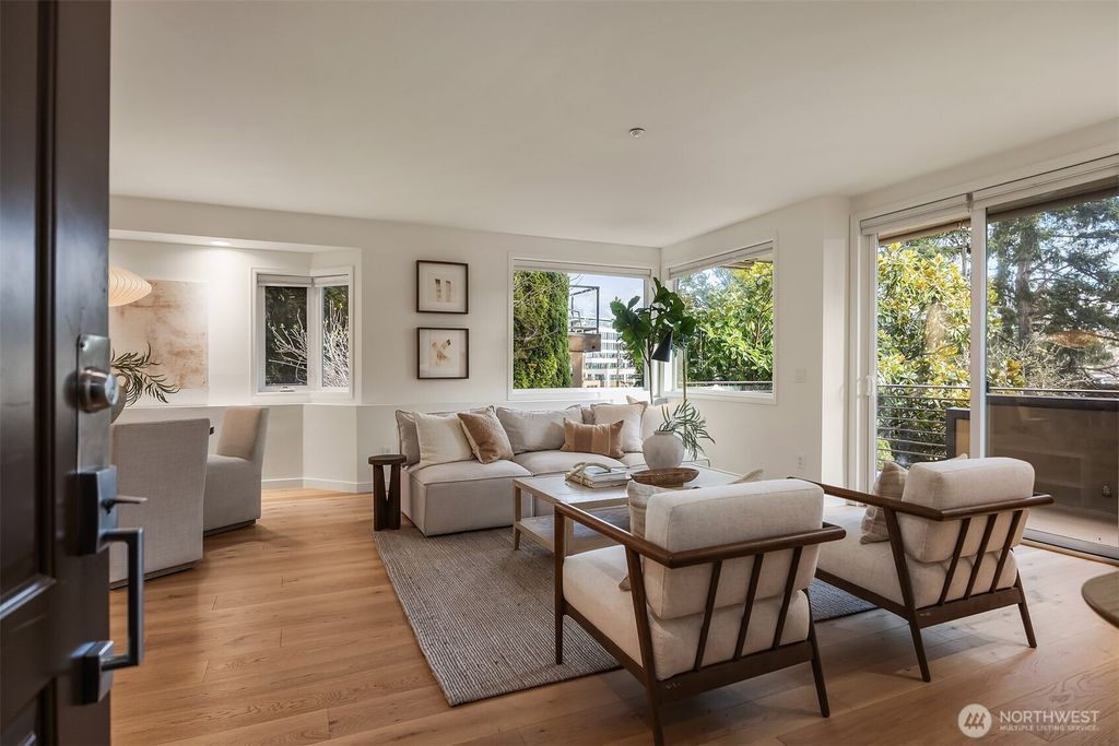 Photo of 316 5th Avenue #102, Kirkland, WA 98033 (MLS # 2481712)