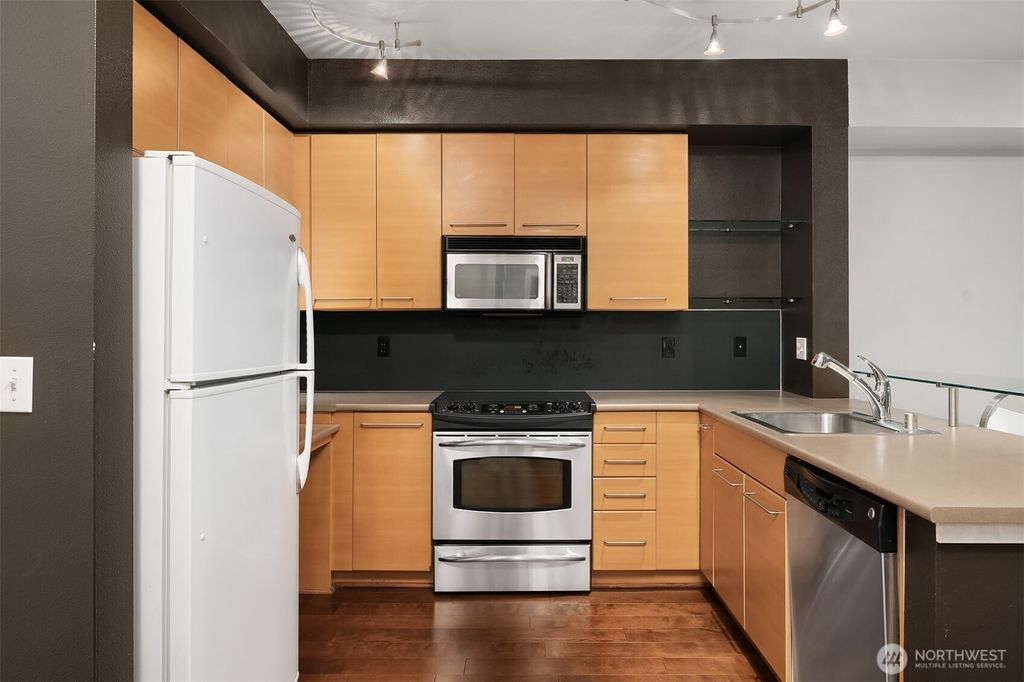 Photo of 1410 E Pine Street #W224, Seattle, WA 98122 (MLS # 2457951)