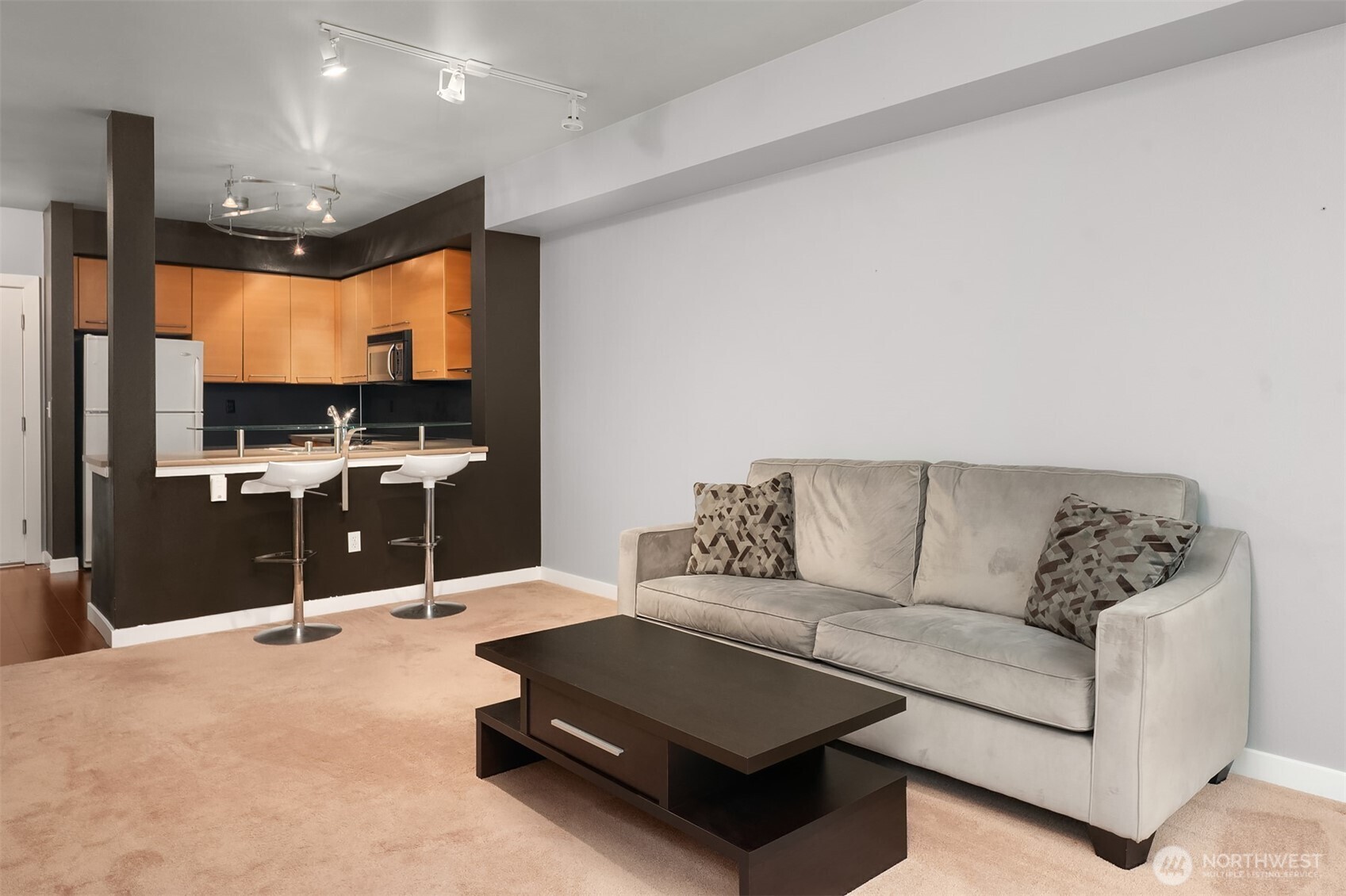 1410 E Pine Street W224