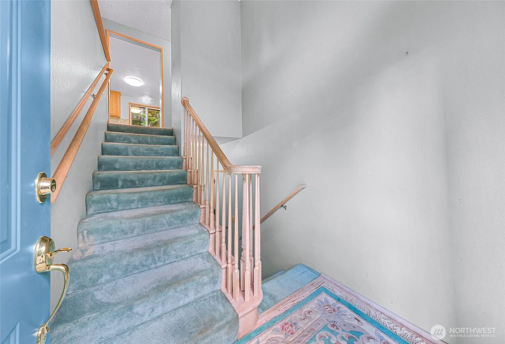 Photo of 1834 NE Sumner Drive, Oak Harbor, WA 98277 (MLS # 2462800)