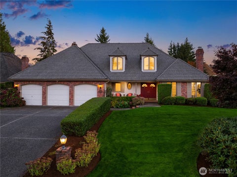 Photo of 4658 225th Avenue SE, Sammamish, WA 98075 (MLS # 2592563)