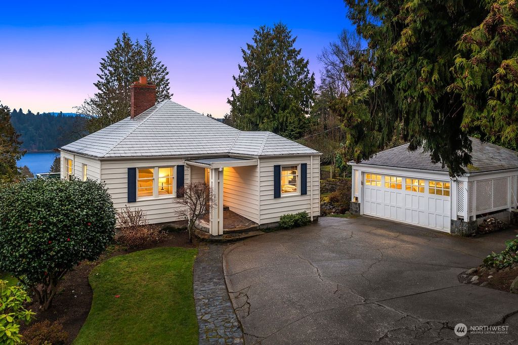 Photo of 4814 52nd Avenue S, Seattle, WA 98118 (MLS # 2043720)