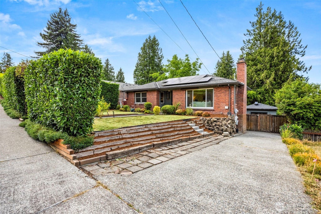 Photo of 4908 S Snoqualmie Street, Seattle, WA 98118 (MLS # 2593970)