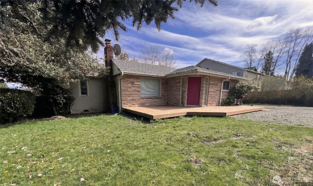 Photo of 13404 Military Road S, Tukwila, WA 98168 (MLS # 2502610)