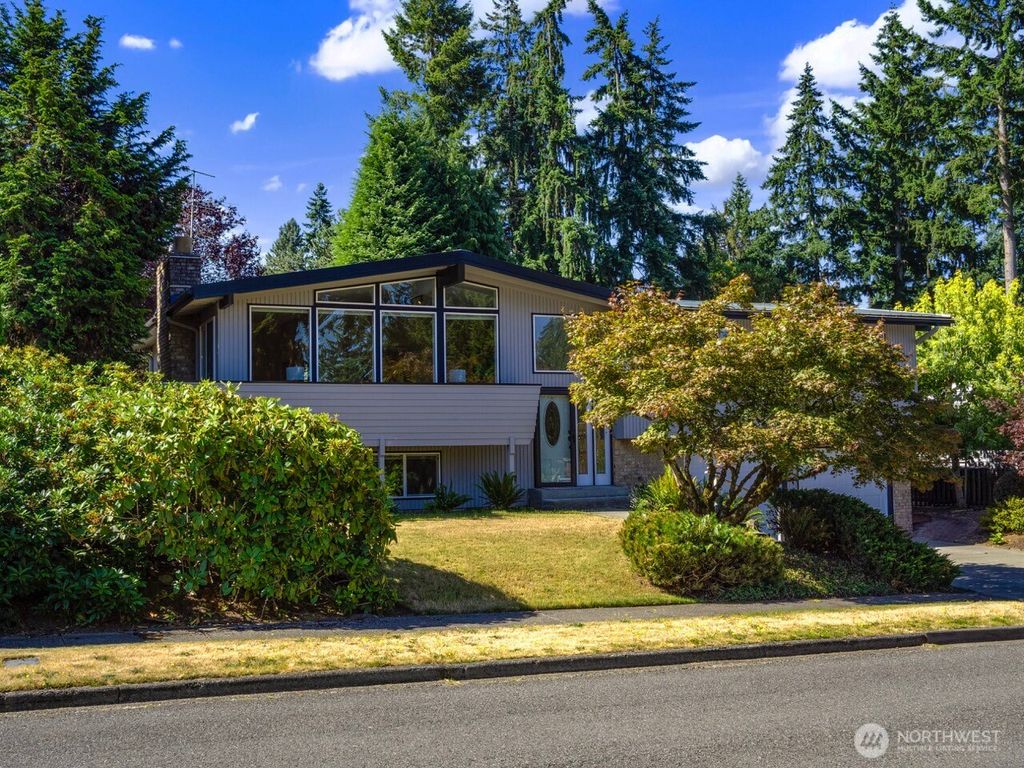 Photo of 12143 SE 68th Place, Bellevue, WA 98006 (MLS # 2403445)