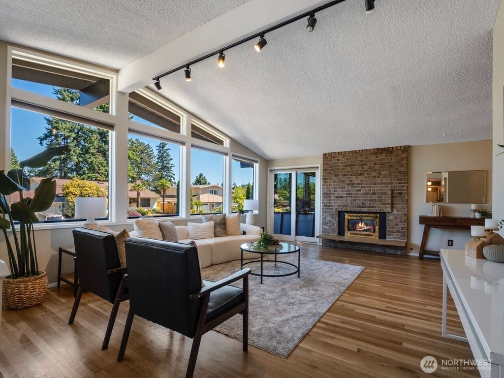 Photo of 12143 SE 68th Place, Bellevue, WA 98006 (MLS # 2403445)