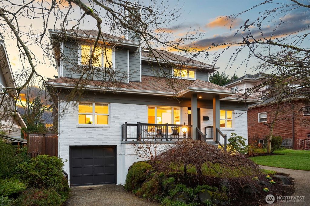Photo of 6533 42nd Avenue NE, Seattle, WA 98115 (MLS # 2328348)