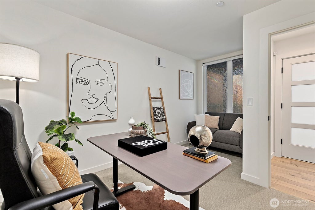 Photo of 2624 Eastlake Avenue E #A, Seattle, WA 98102 (MLS # 2567081)