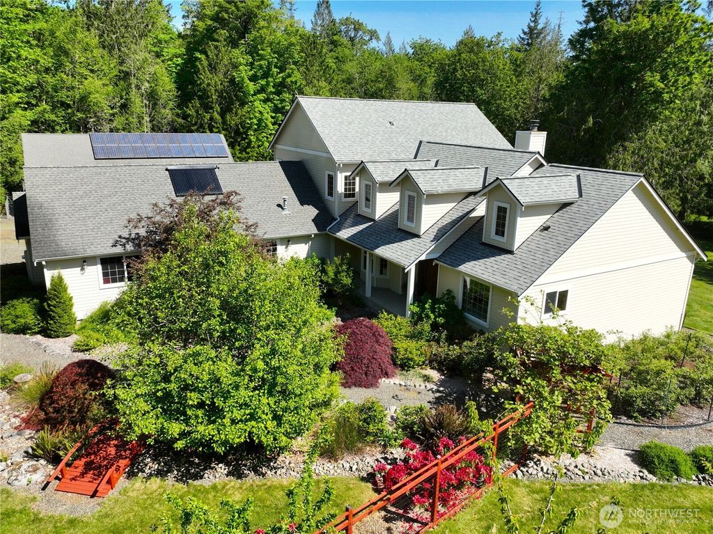 Photo of 291 Fawn Meadow Road, Chimacum, WA 98325 (MLS # 2520271)