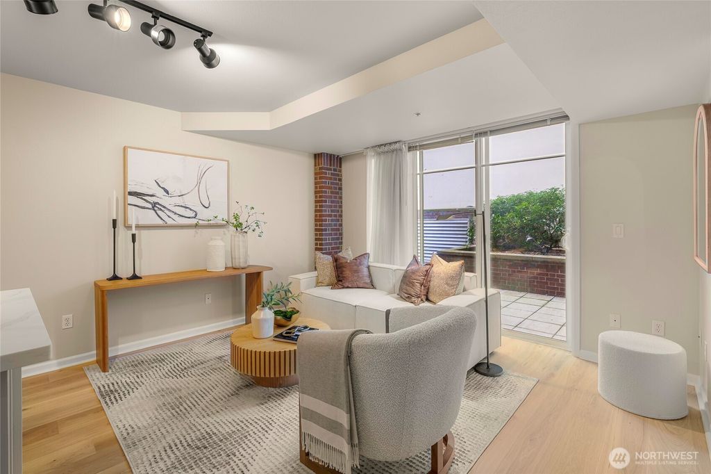 Photo of 124 Bellevue Avenue E #206, Seattle, WA 98102 (MLS # 2485897)