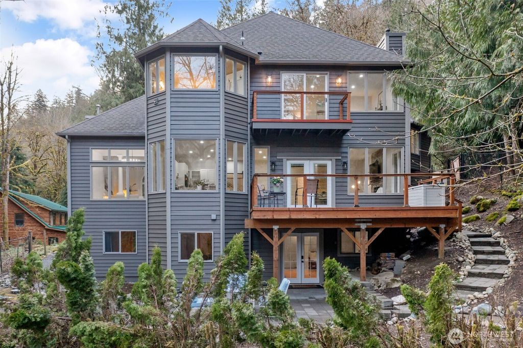 Photo of 6639 Preston Fall City Road SE, Fall City, WA 98024 (MLS # 2489864)