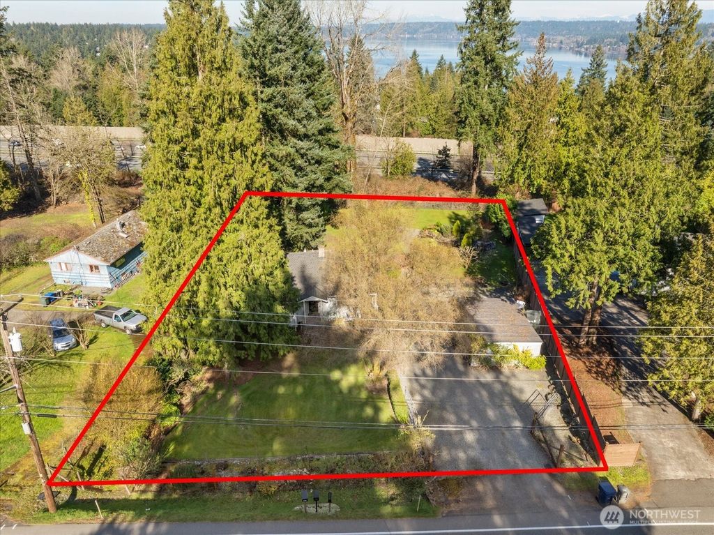 Photo of 16830 SE Newport Way, Bellevue, WA 98006 (MLS # 2490227)