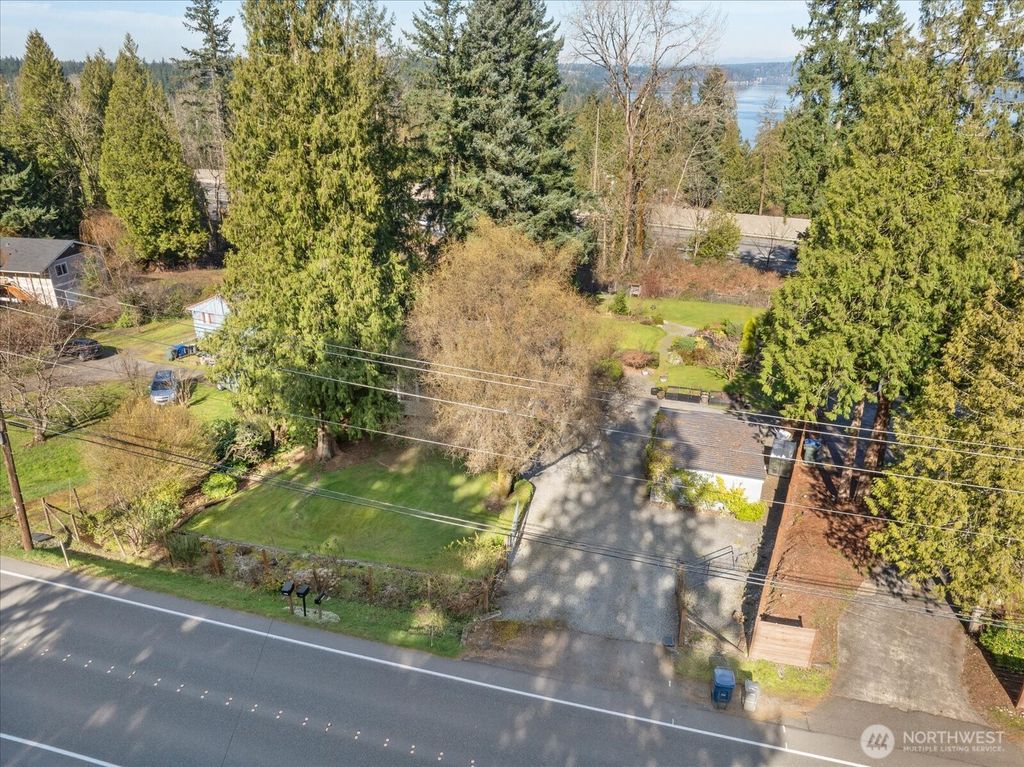 Photo of 16830 SE Newport Way, Bellevue, WA 98006 (MLS # 2490227)