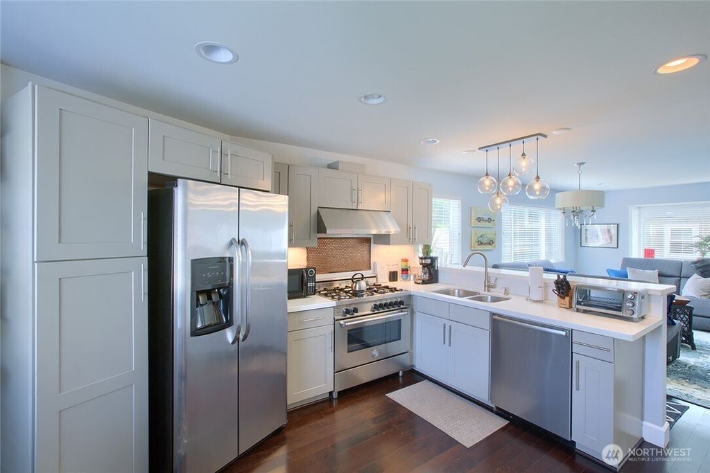Photo of 2067 Gilman Drive W, Seattle, WA 98119 (MLS # 2391185)