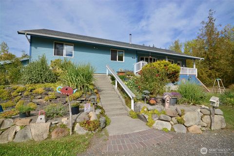 Photo of 18212 138th Avenue SE, Yelm, WA 98597 (MLS # 2443684)
