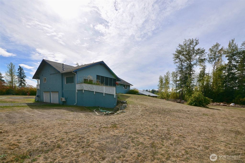 Photo of 18212 138th Avenue SE, Yelm, WA 98597 (MLS # 2443684)