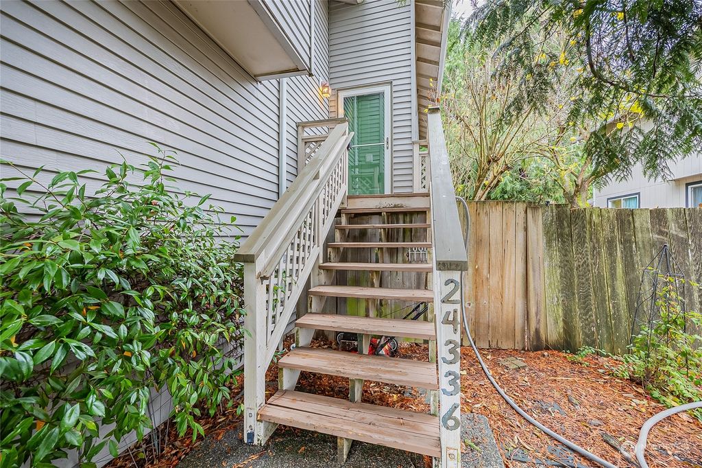 Photo of 24336 24th Avenue S, Des Moines, WA 98198 (MLS # 2315312)