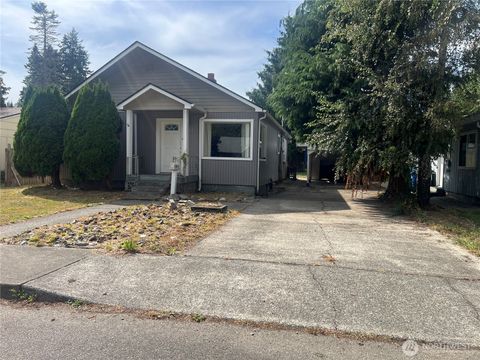 Photo of 821 Thomas Street SW, Olympia, WA 98502 (MLS # 2431344)