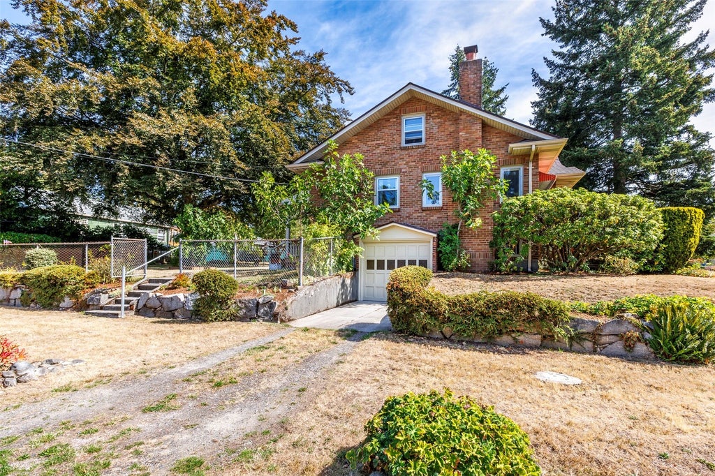 Photo of 506 N 125th Street, Seattle, WA 98133 (MLS # 2597984)