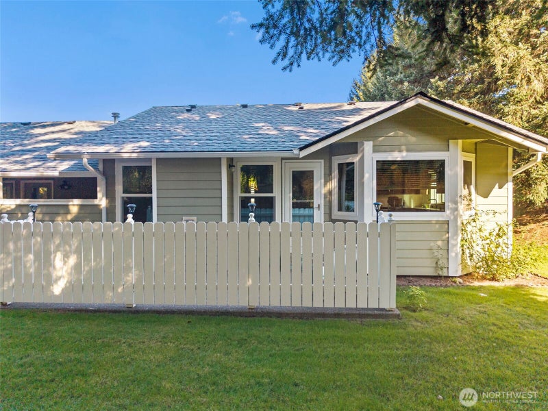 9086 NW Comfort Lane