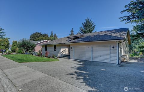 Photo of 3726 SW 313th Street, Federal Way, WA 98023 (MLS # 2445687)