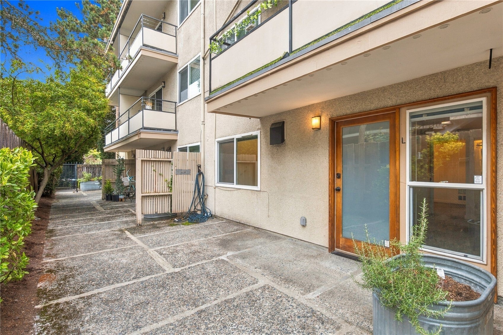 4001 NE 50th Street