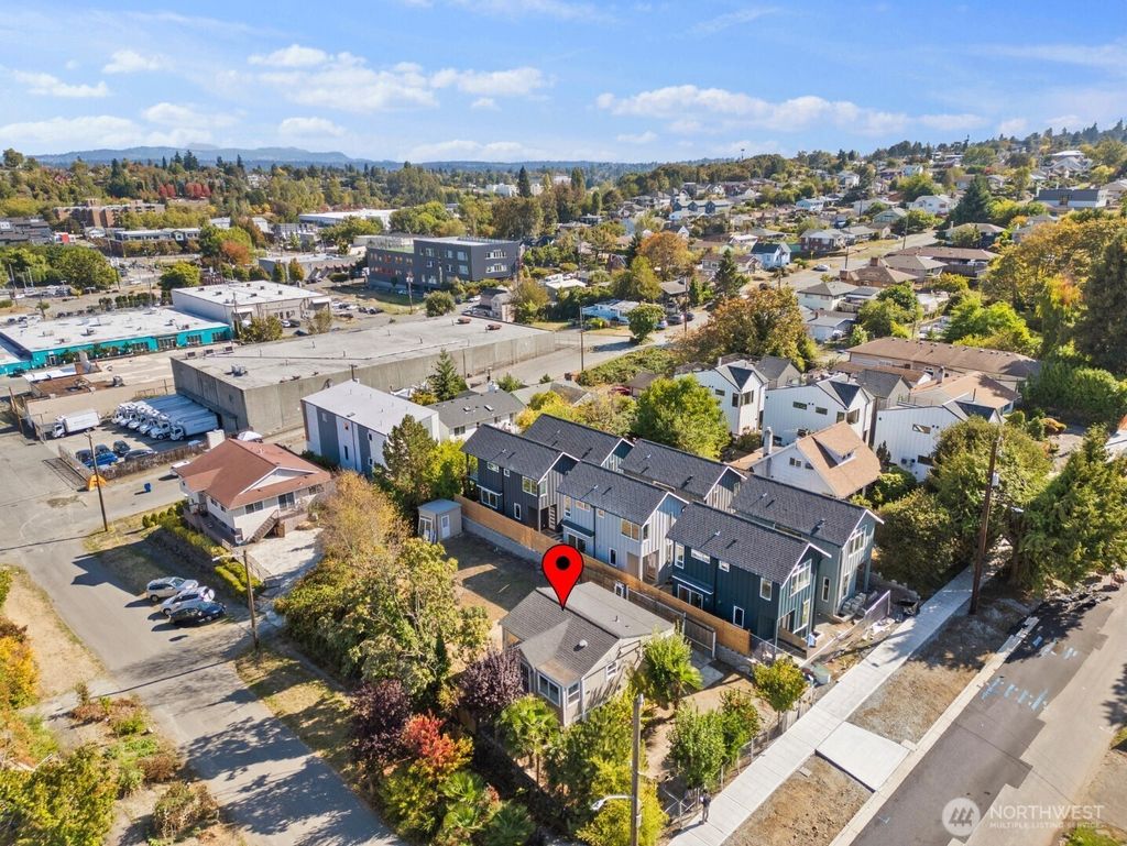 Photo of 1901 S Plum St St, Seattle, WA 98144 (MLS # 2438293)