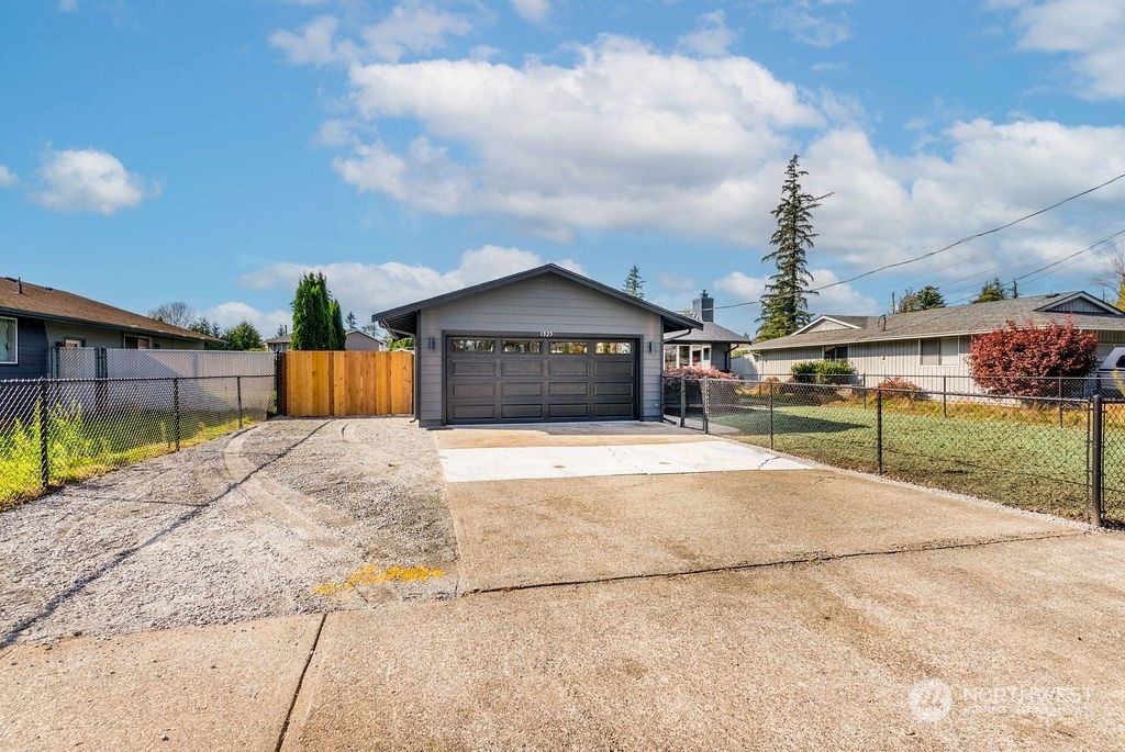 Photo of 1325 Cedar Avenue, Marysville, WA 98270 (MLS # 2300608)