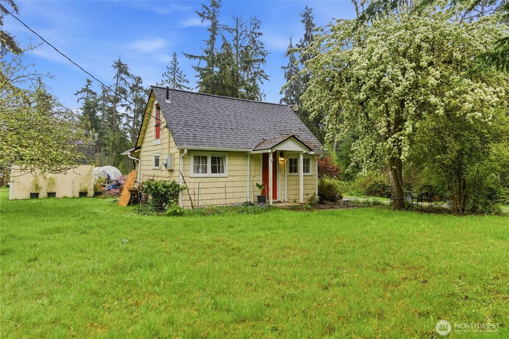 Photo of 6557 Cultus Bay Road, Clinton, WA 98236 (MLS # 2512412)