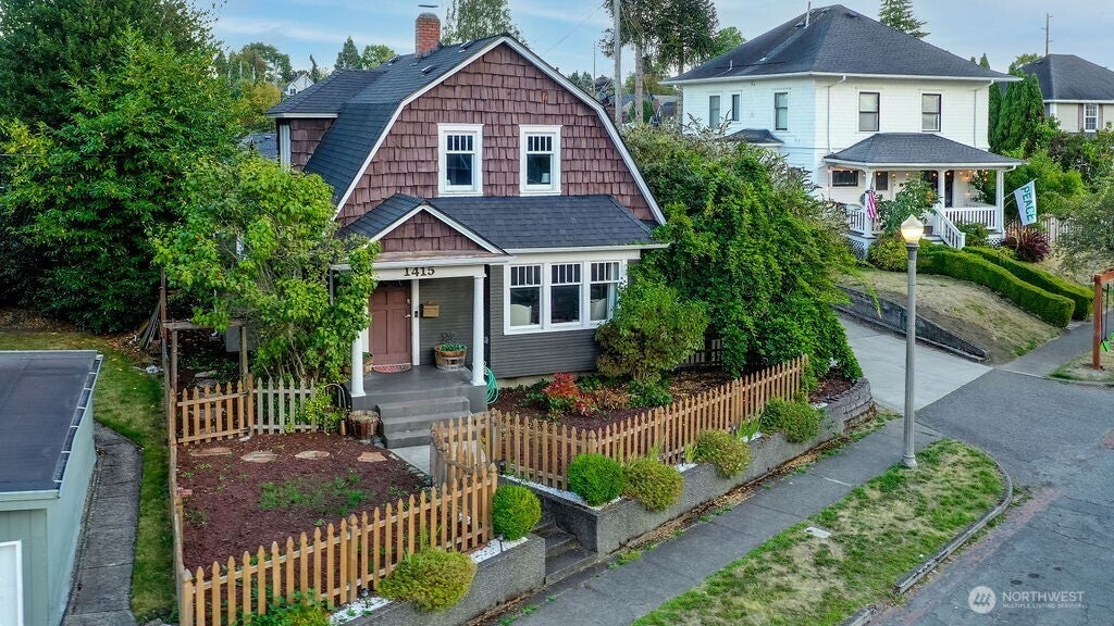 Photo of 1415 N Steele Street, Tacoma, WA 98406 (MLS # 2586440)