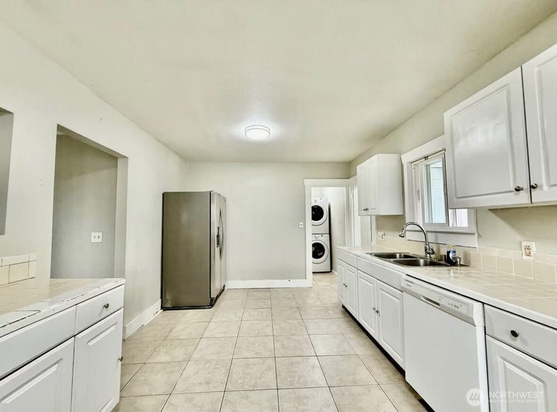 10033 Des Moines Memorial Drive S