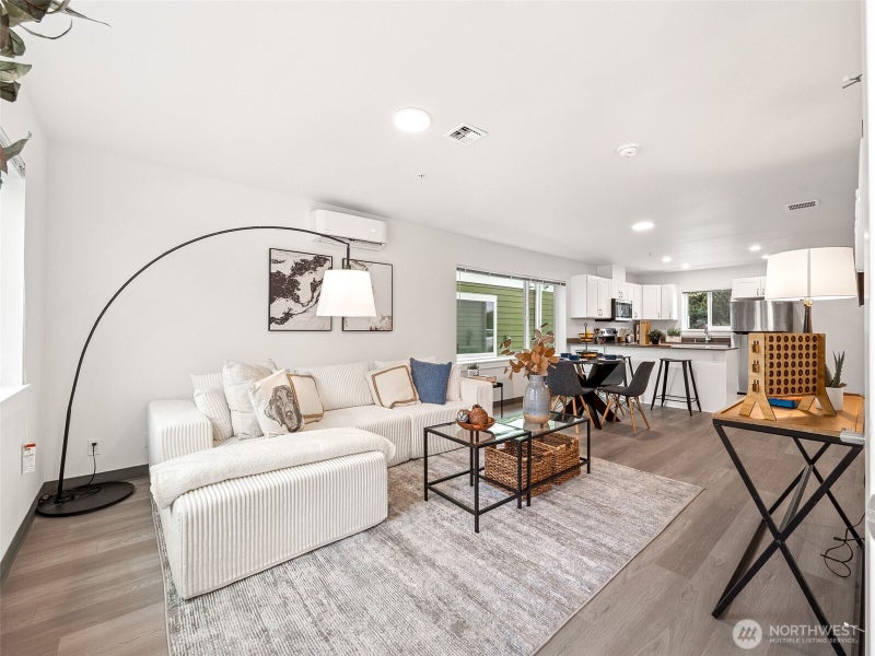 13813 32nd Lane S