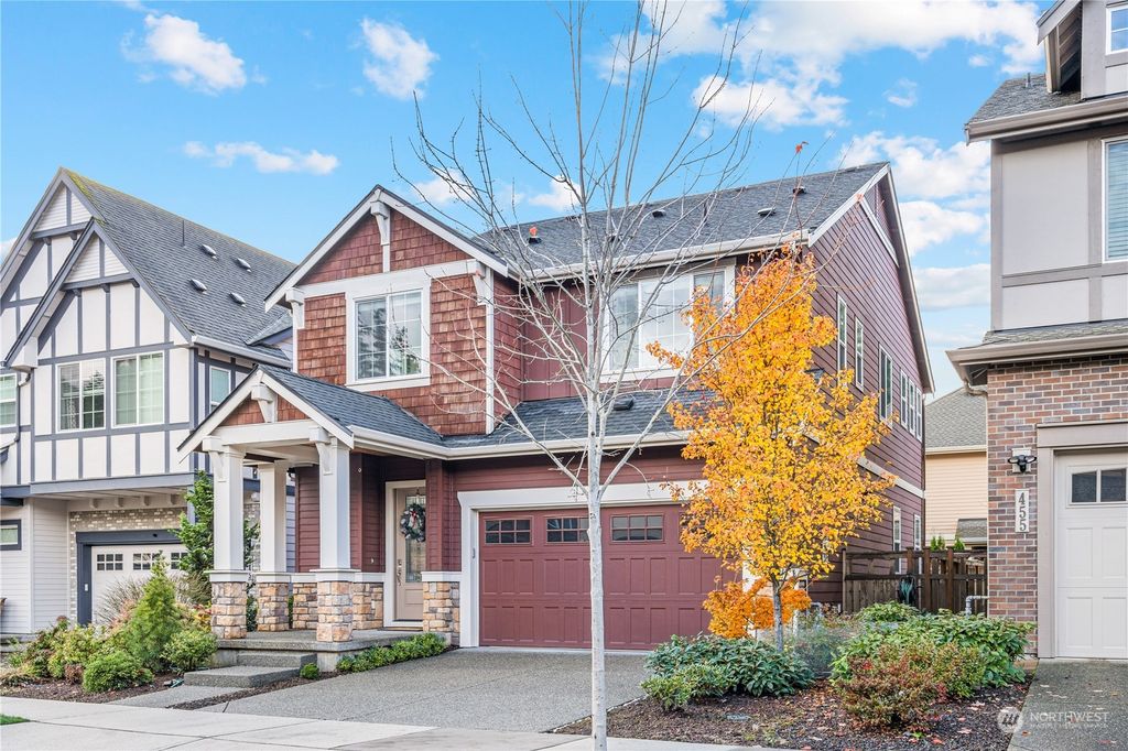 Photo of 451 6th Lane Ln NE, Issaquah, WA 98029 (MLS # 2310753)