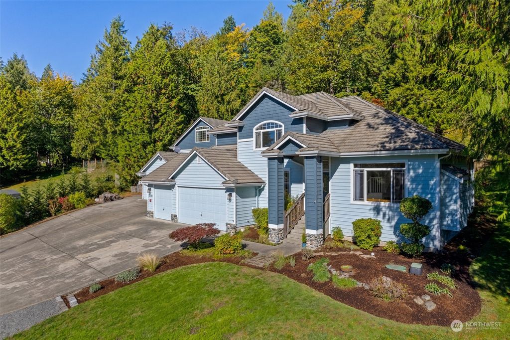 Photo of 20728 SE 119th Street, Issaquah, WA 98027 (MLS # 2173340)