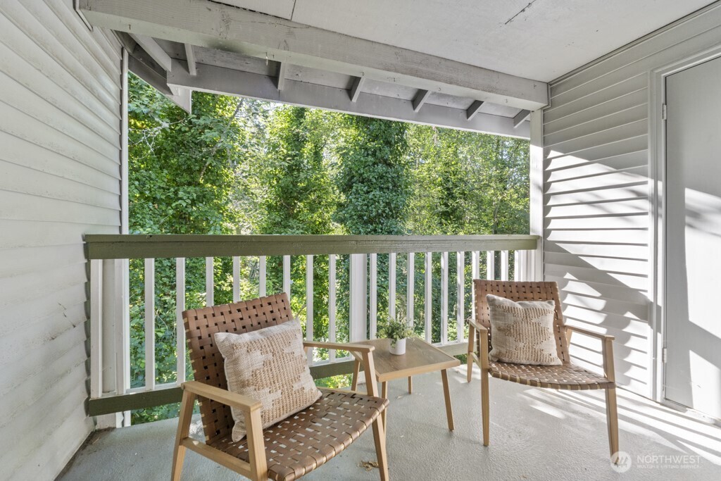 23317 Cedar Way L201