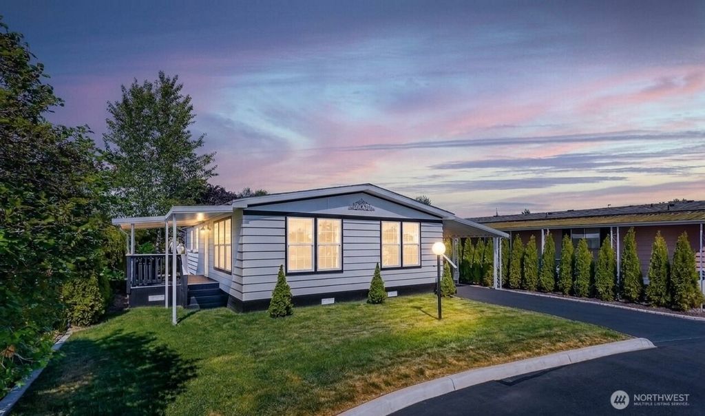 Photo of 5900 64th Street NE #6, Marysville, WA 98270 (MLS # 2544343)